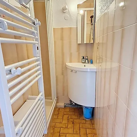 A 500m Du Telesiege Avec Garage - Fr-1-693-114 Daire